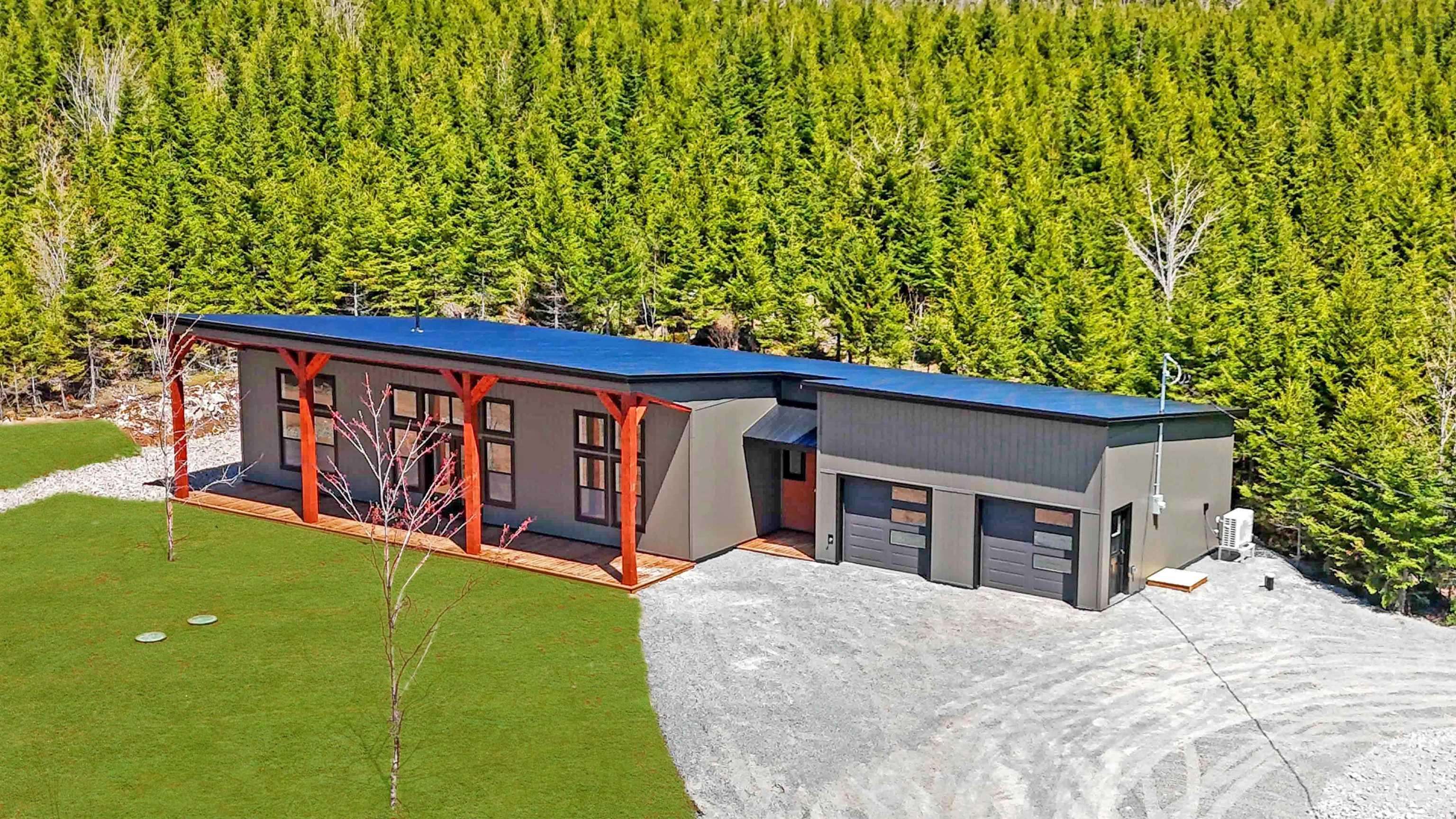 Mount Uniacke, NS B0N 1Z0,49 Avery Ln