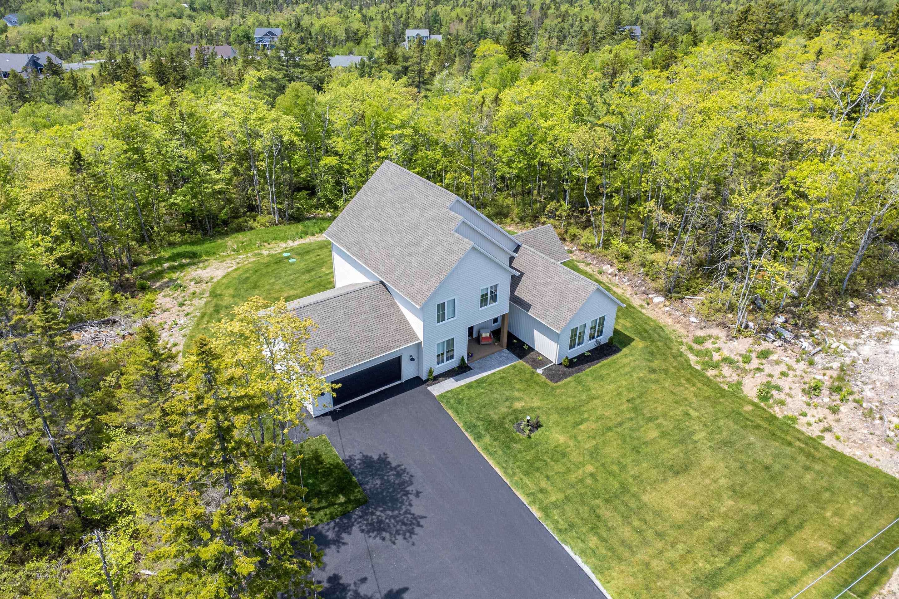 Fall River, NS B2T 0V6,1169 Fleetwood Dr