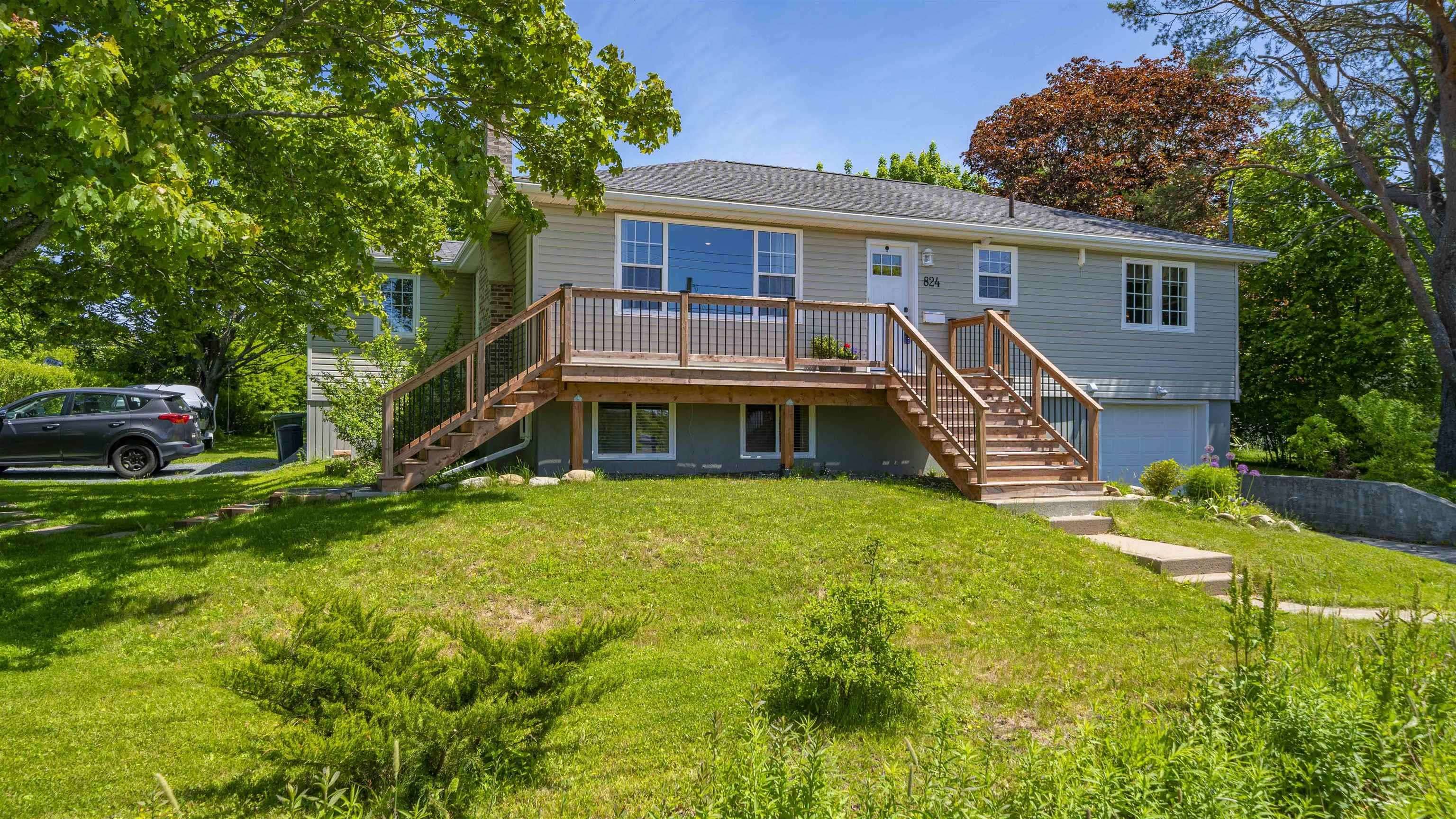 Herring Cove, NS B3R 1Z3,824 Herring Cove Rd