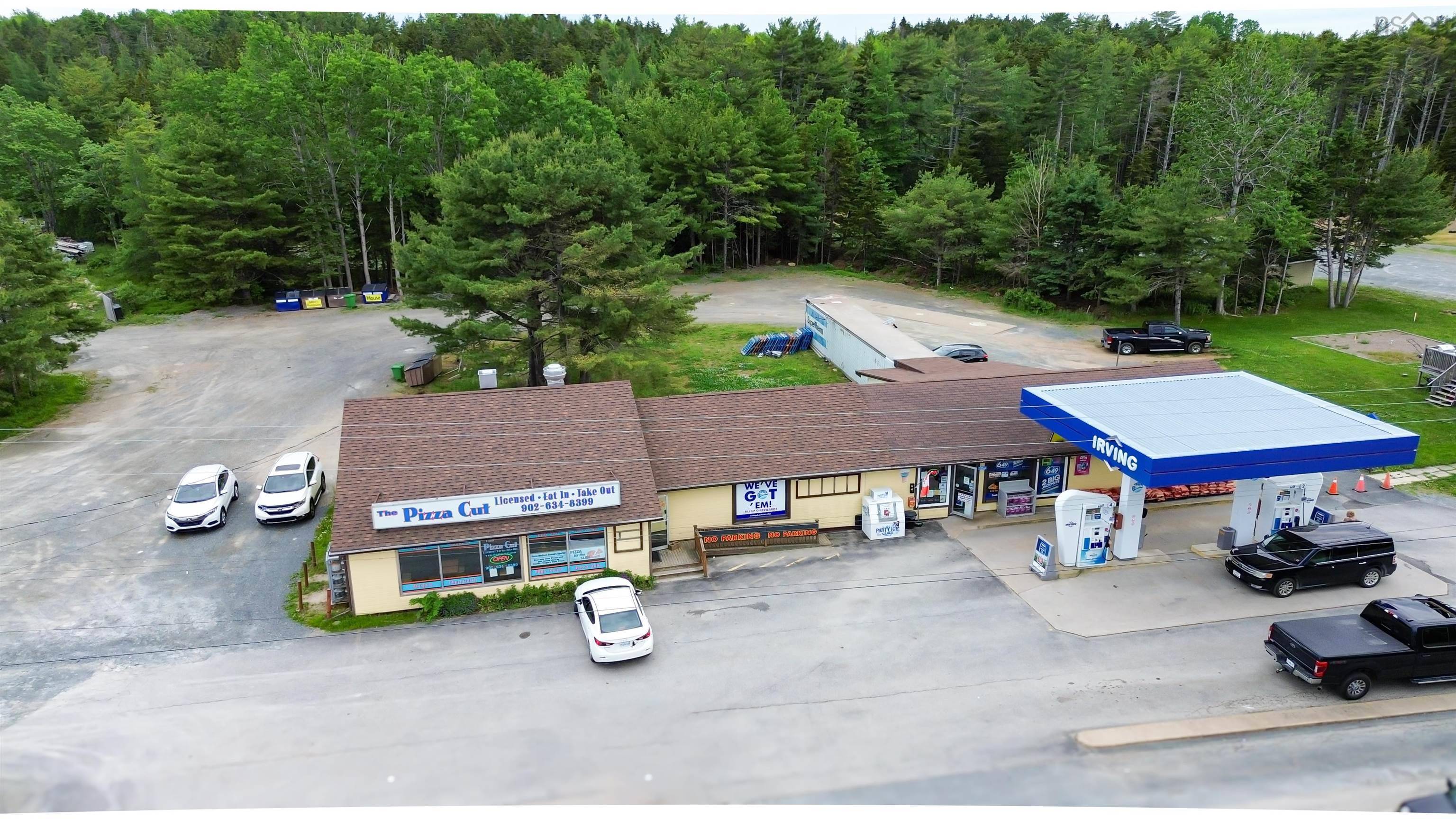 Lunenburg, NS B0J 2C0,11261 Highway 3 Centre