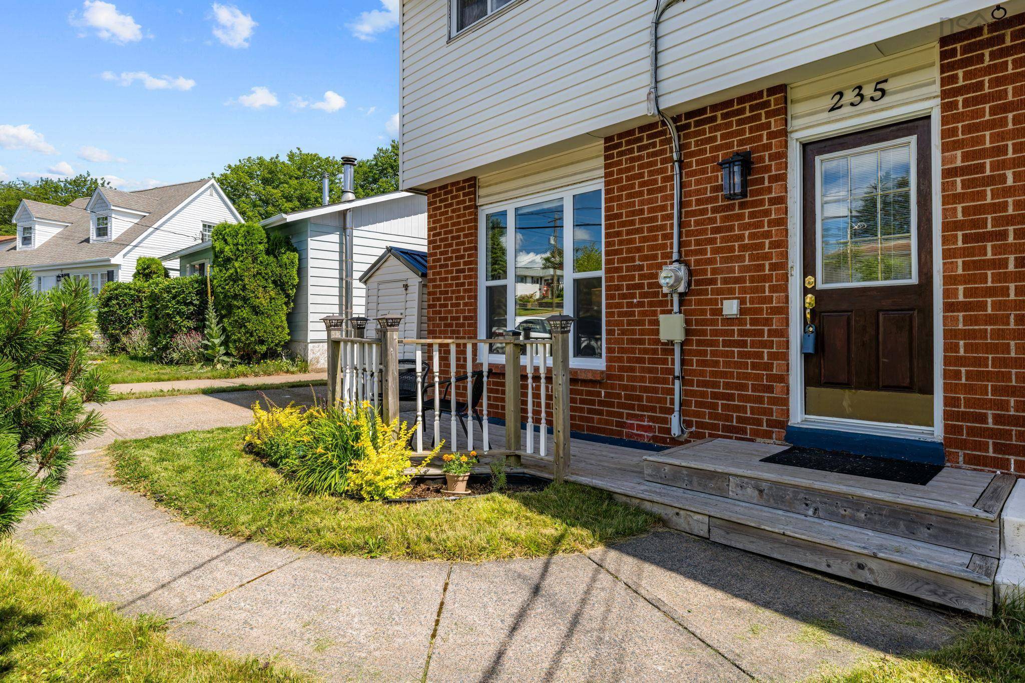 Cole Harbour, NS B2W 4K6,235 Poplar Dr