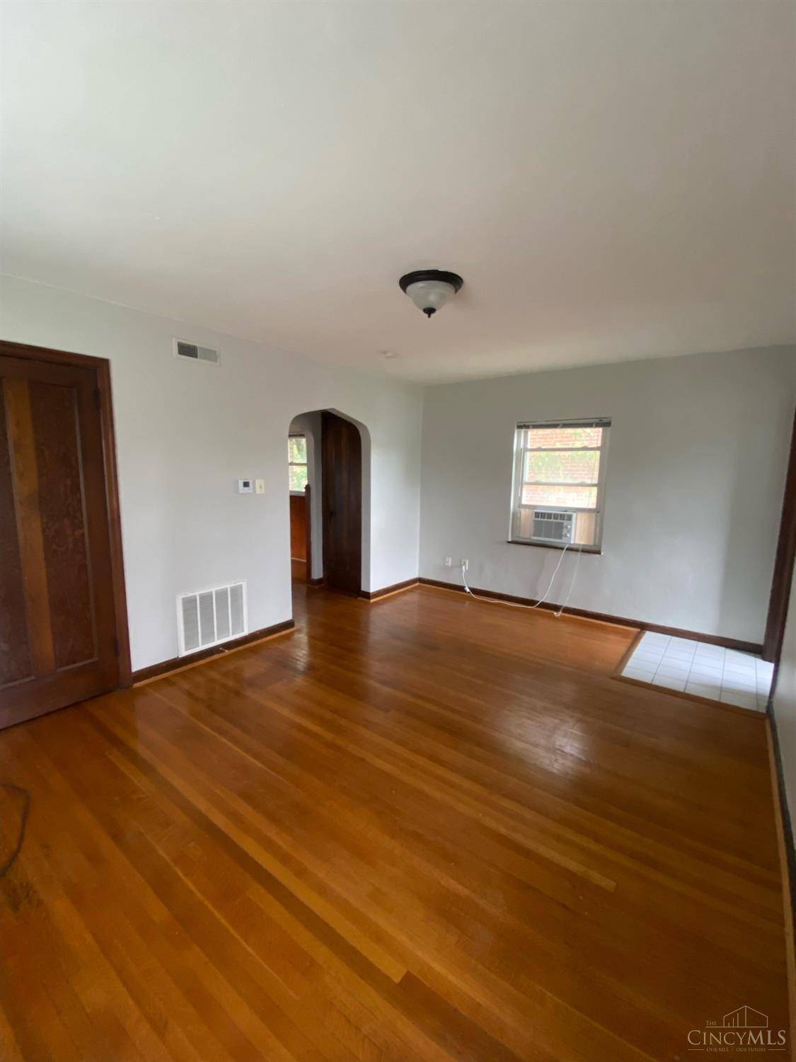 Cincinnati, OH 45219,2363 Ravine St