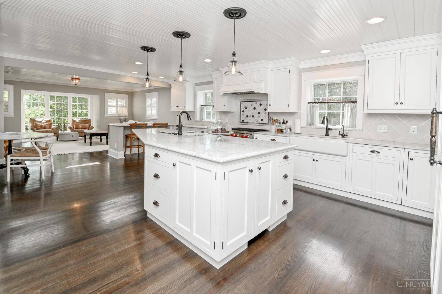 Cincinnati, OH 45208,2469 Grandin Rd