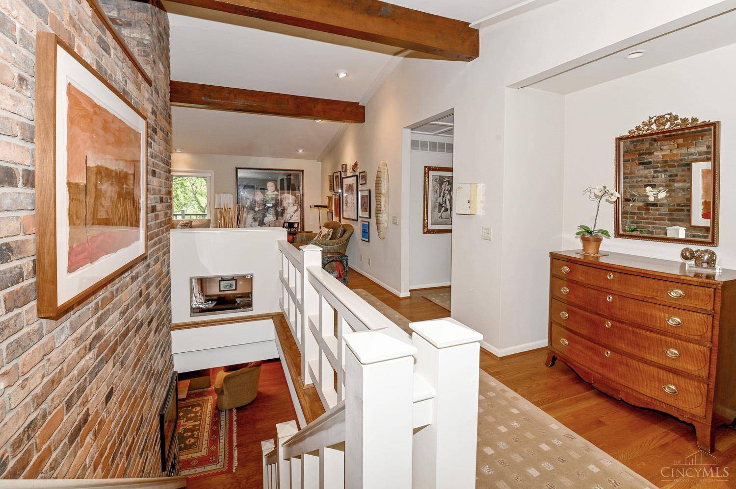 Cincinnati, OH 45208,8 Walsh Ln