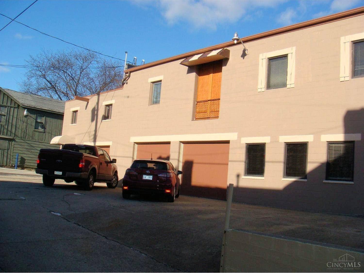 Hamilton, OH 45013,15 S D St