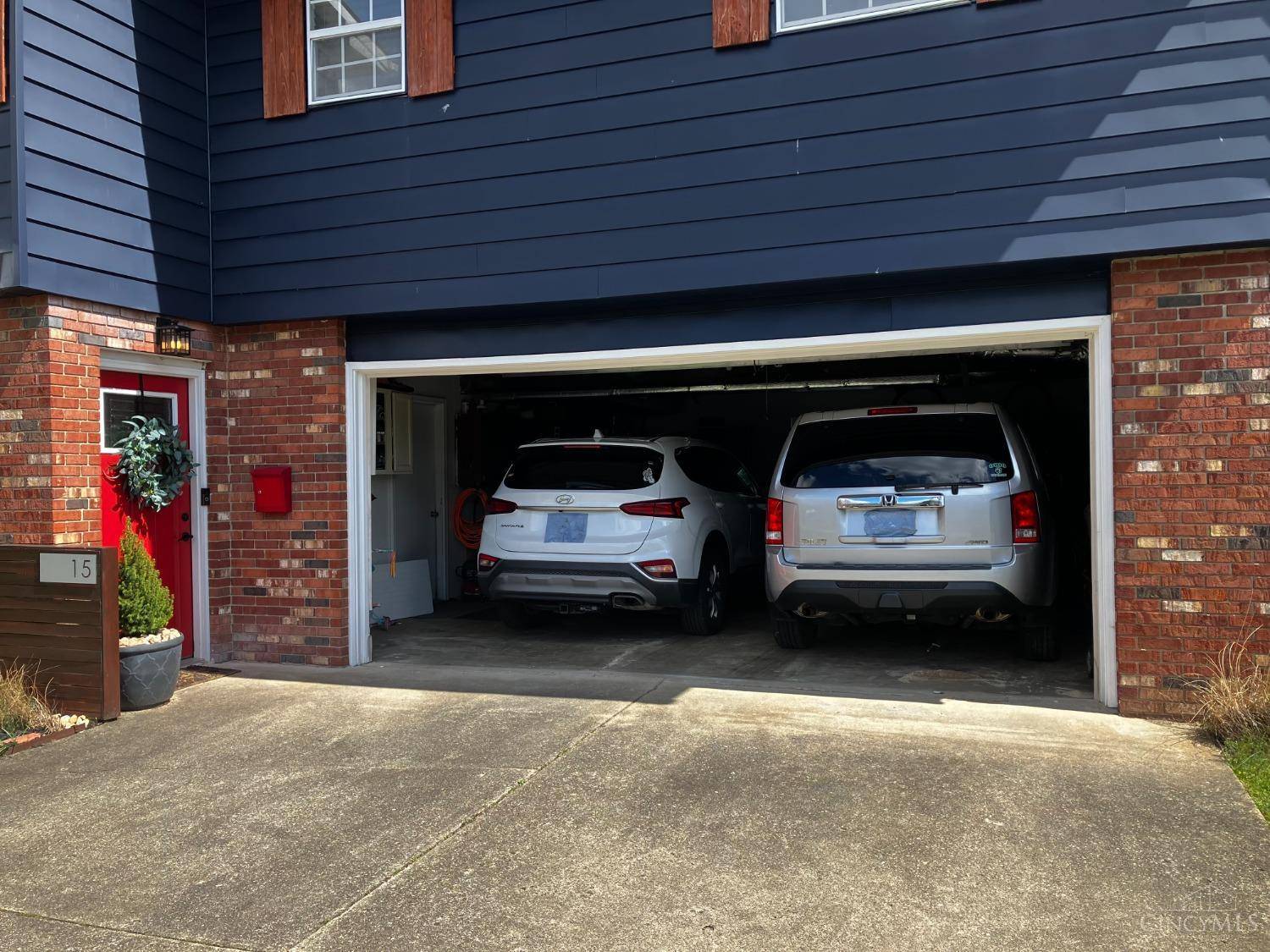 Athens, OH 45701,15 Charles St