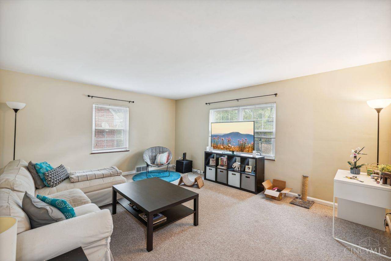 Cincinnati, OH 45230,6234 Crestview Pl