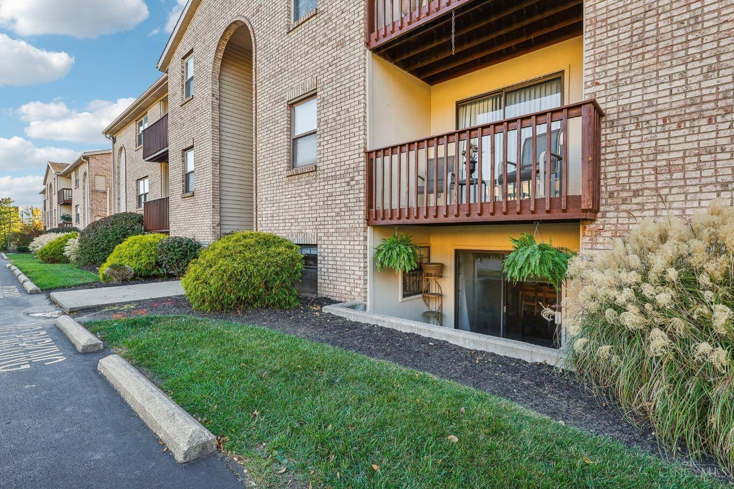 Blue Ash, OH 45242,4330 Villa Dr #4