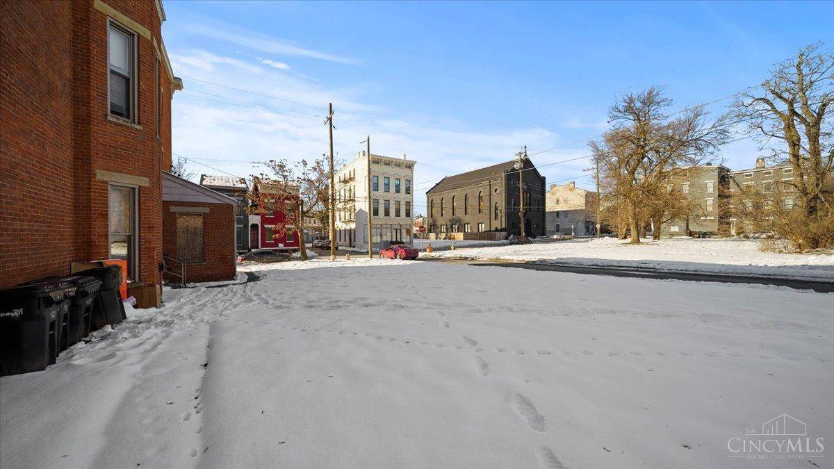 Cincinnati, OH 45214,1816 Baymiller St