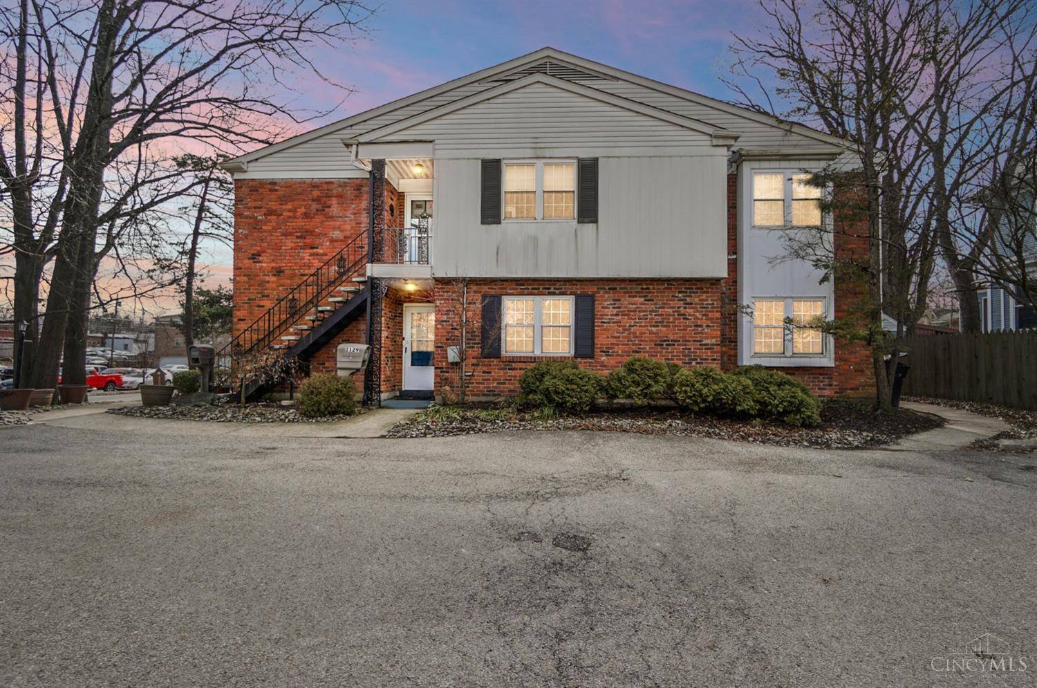 Cincinnati, OH 45230,2129 Oxford Ave