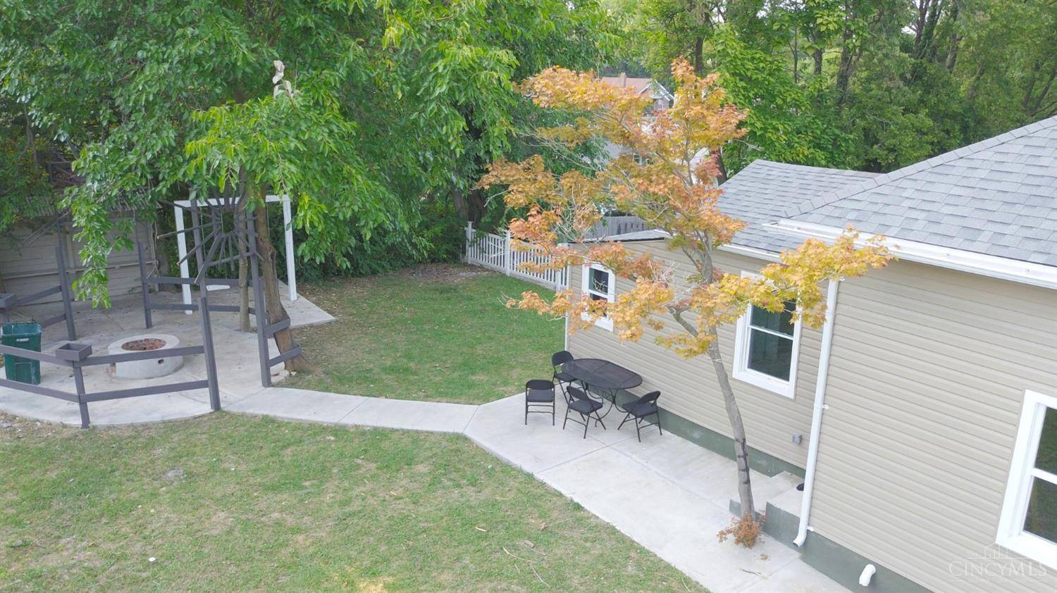 Cincinnati, OH 45205,1327 Manss Ave