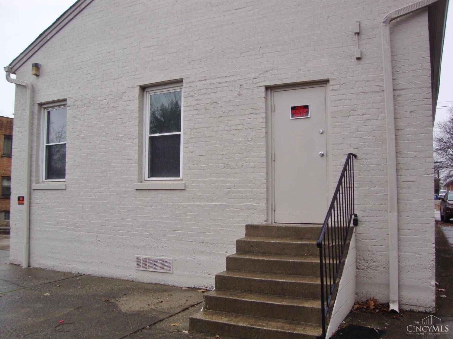 Cincinnati, OH 45211,3306 Glenmore Ave