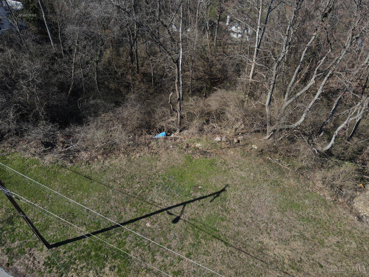 Cincinnati, OH 45213,0 6458 Crestview Dr
