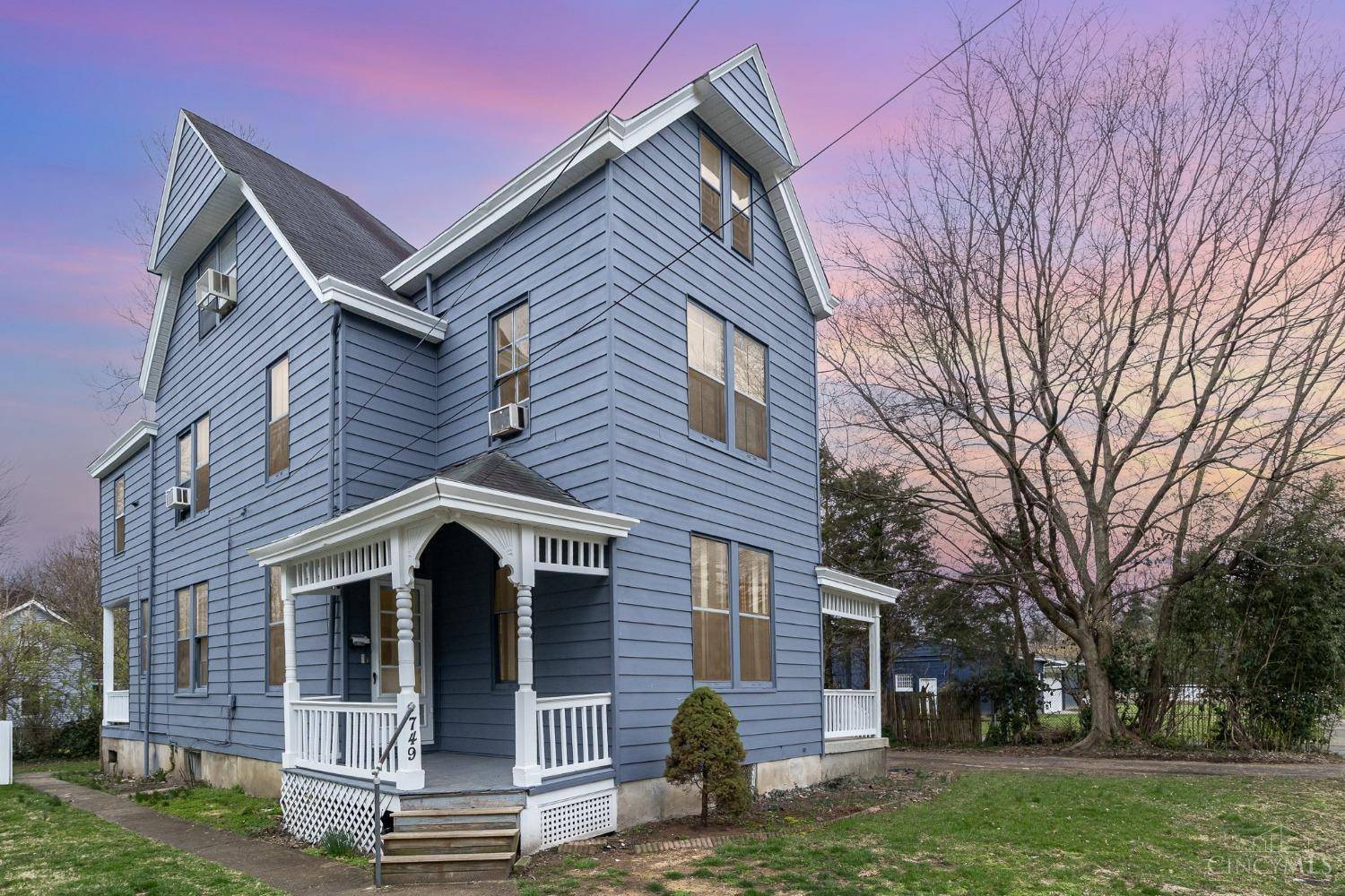 Cincinnati, OH 45232,749 Circle Ave