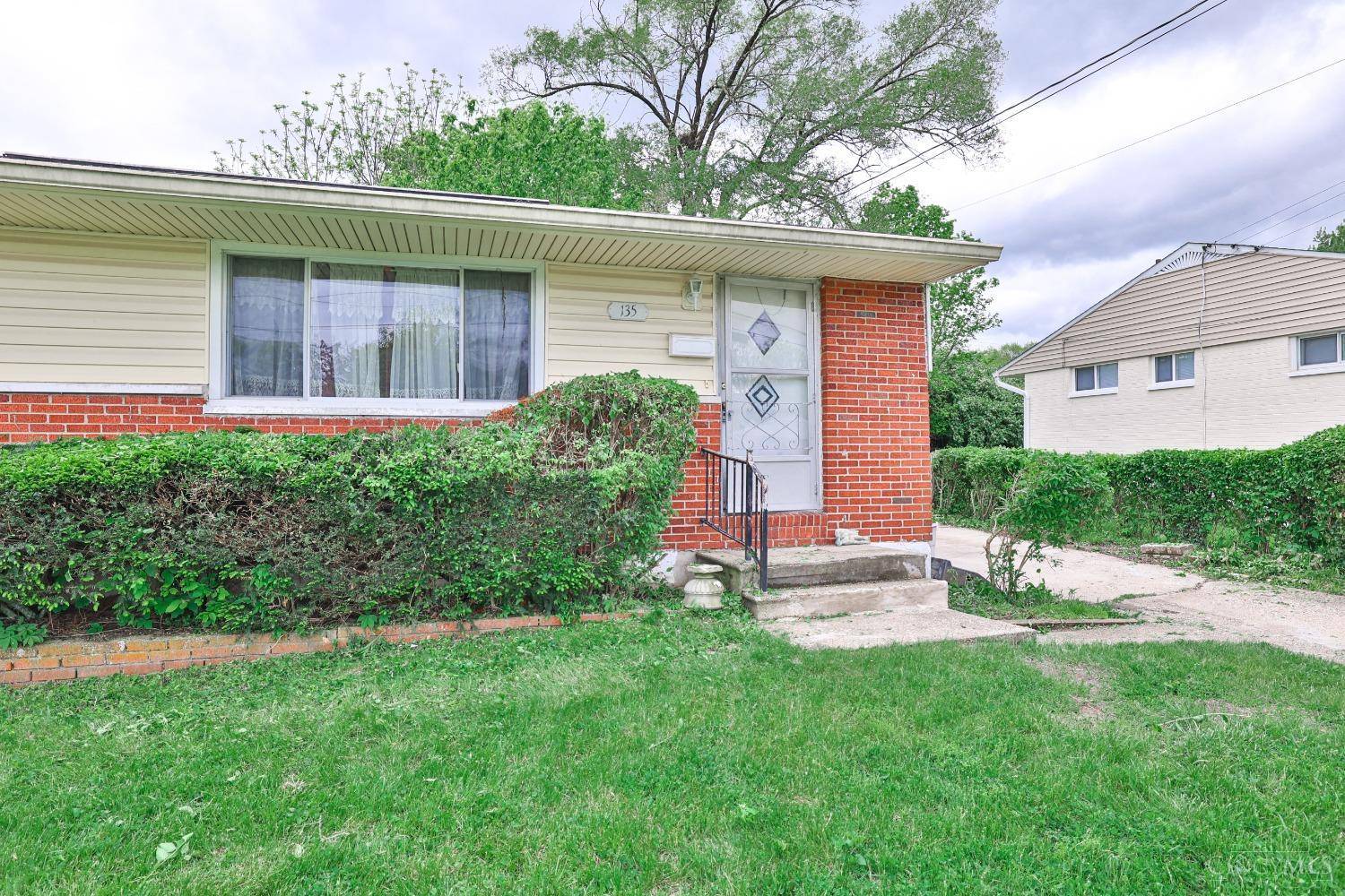 Woodlawn, OH 45215,135 Brookhaven Ave