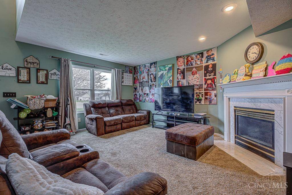 Trenton, OH 45067,930 E Branch Ct