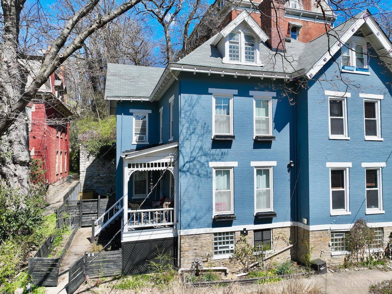 Cincinnati, OH 45206,2106 Kemper Ln