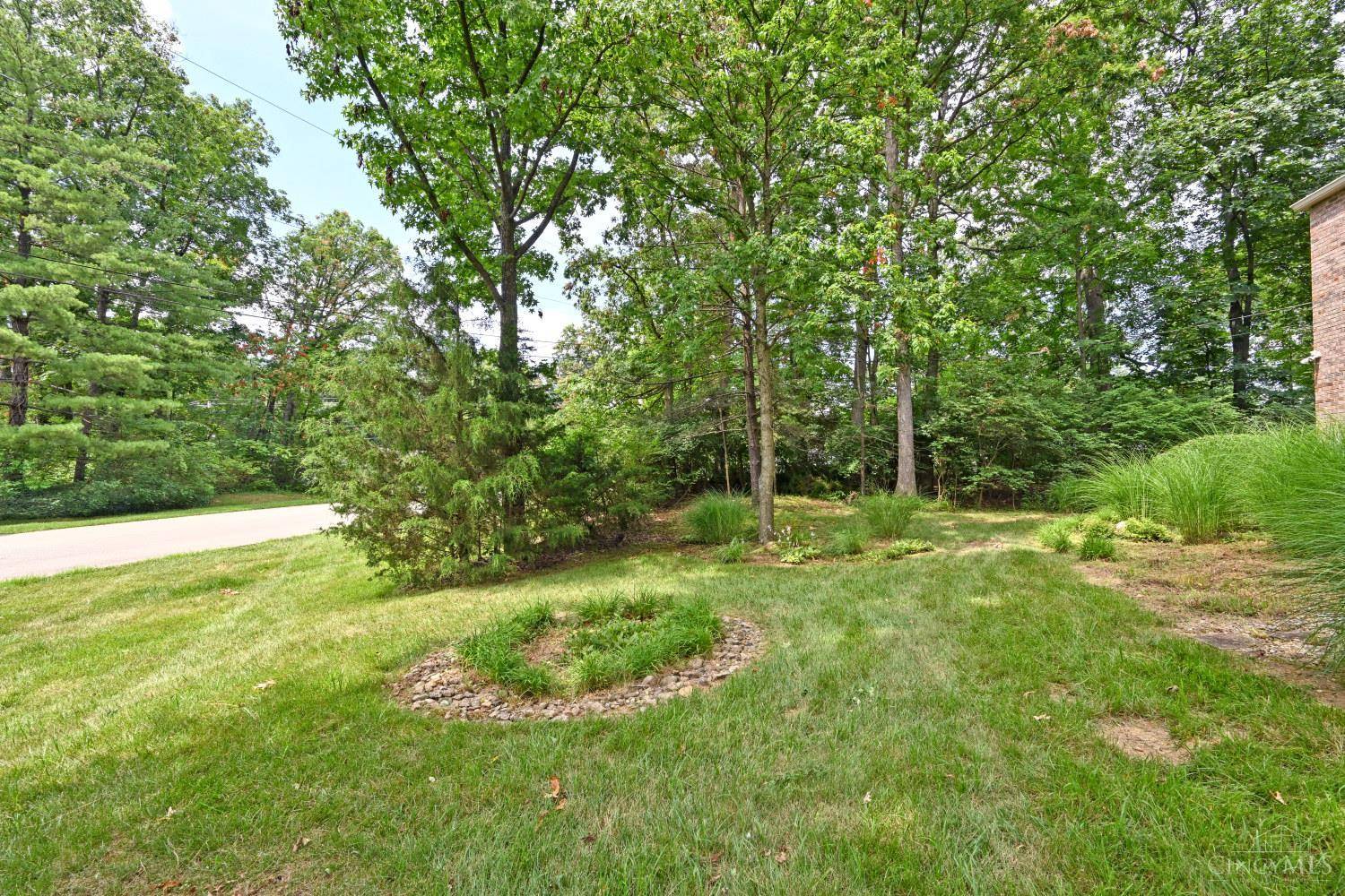 West Chester, OH 45241,9616 Holly Leaf Cir