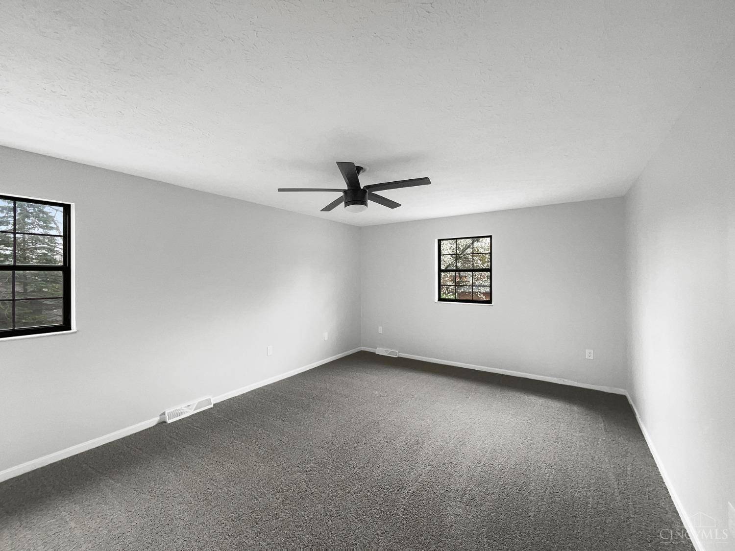 West Chester, OH 45069,7420 Kennesaw Dr