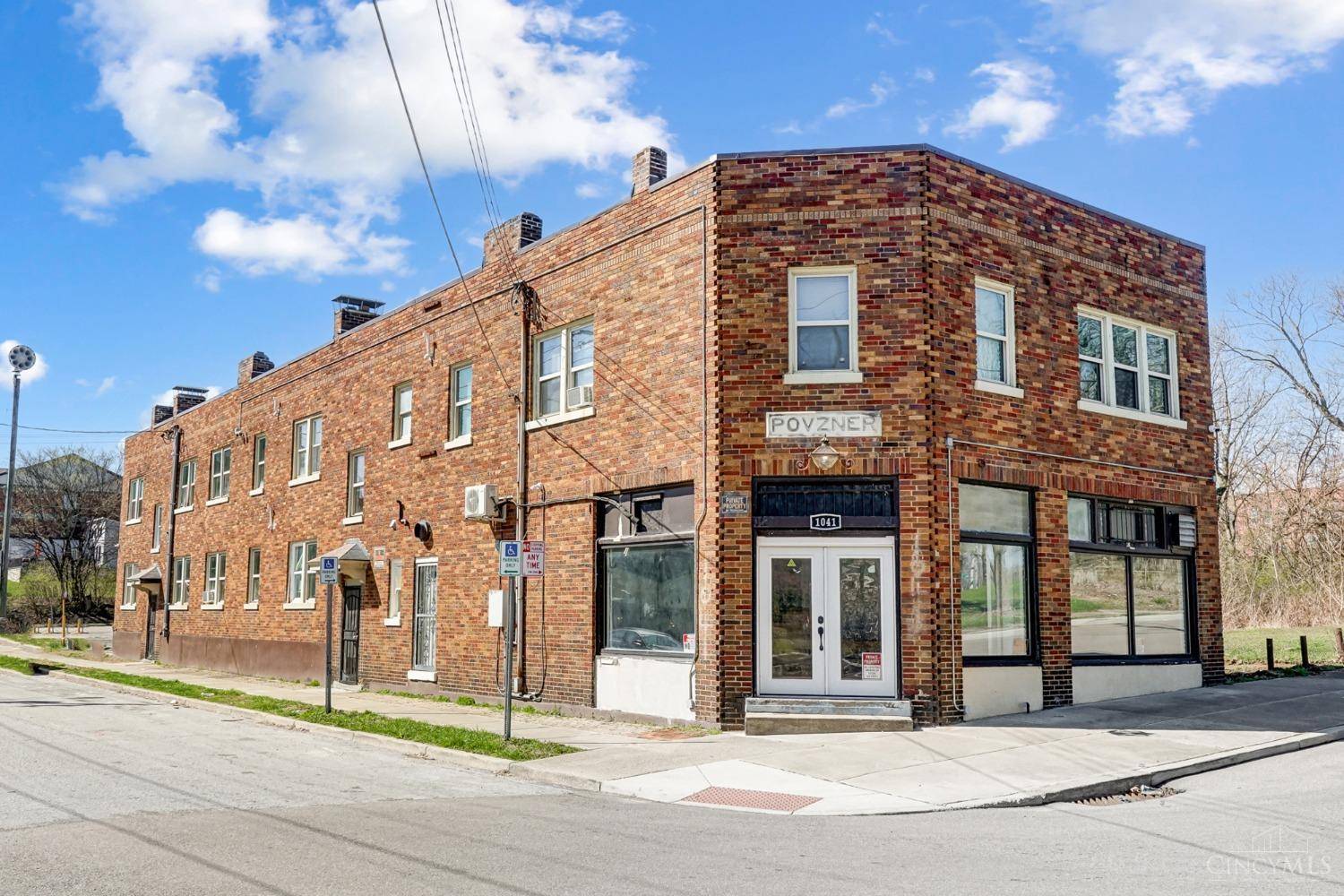 Cincinnati, OH 45206,3011 Park Ave