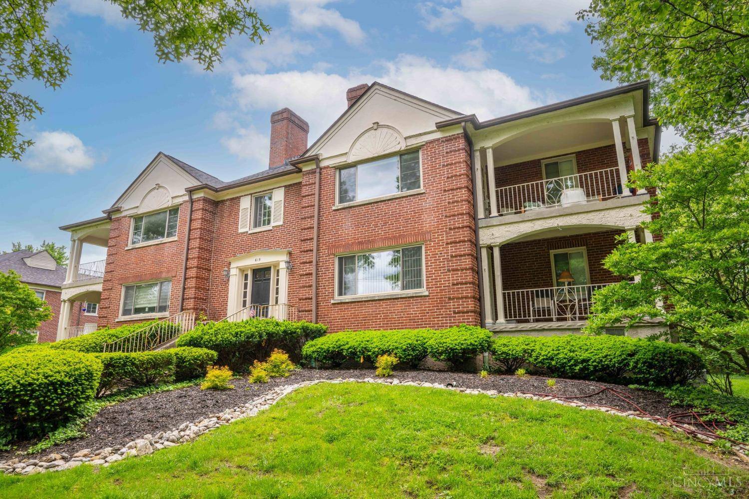 Wyoming, OH 45215,615 Springfield Pike #4