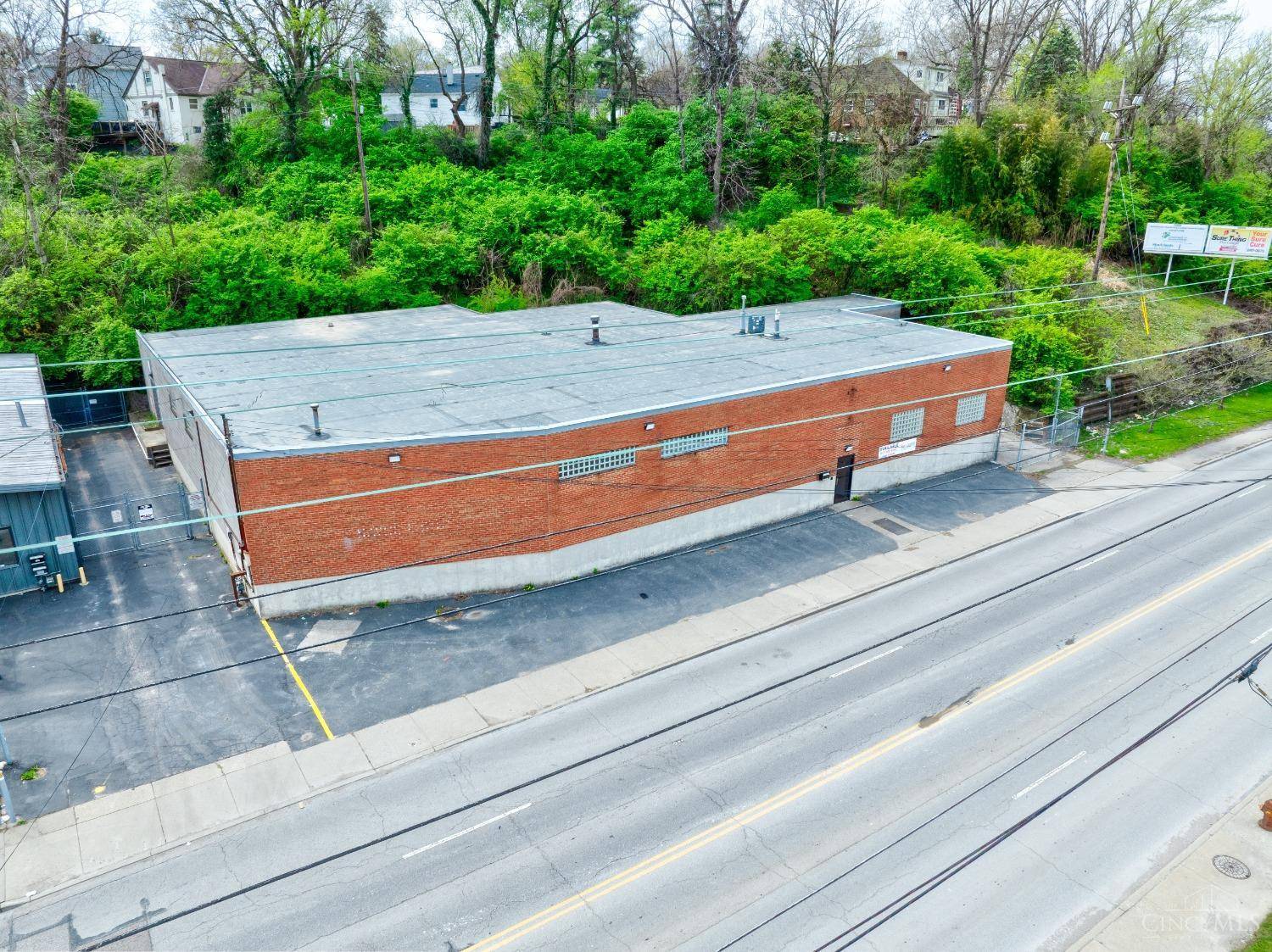 Cincinnati, OH 45229,1243 Tennessee Ave