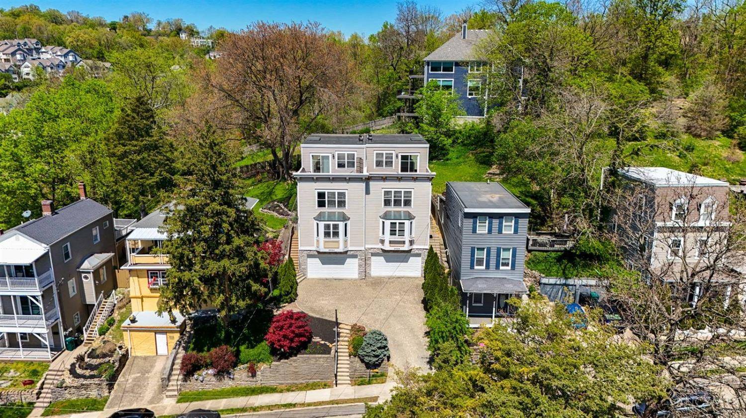 Cincinnati, OH 45226,3524 Handman Ave