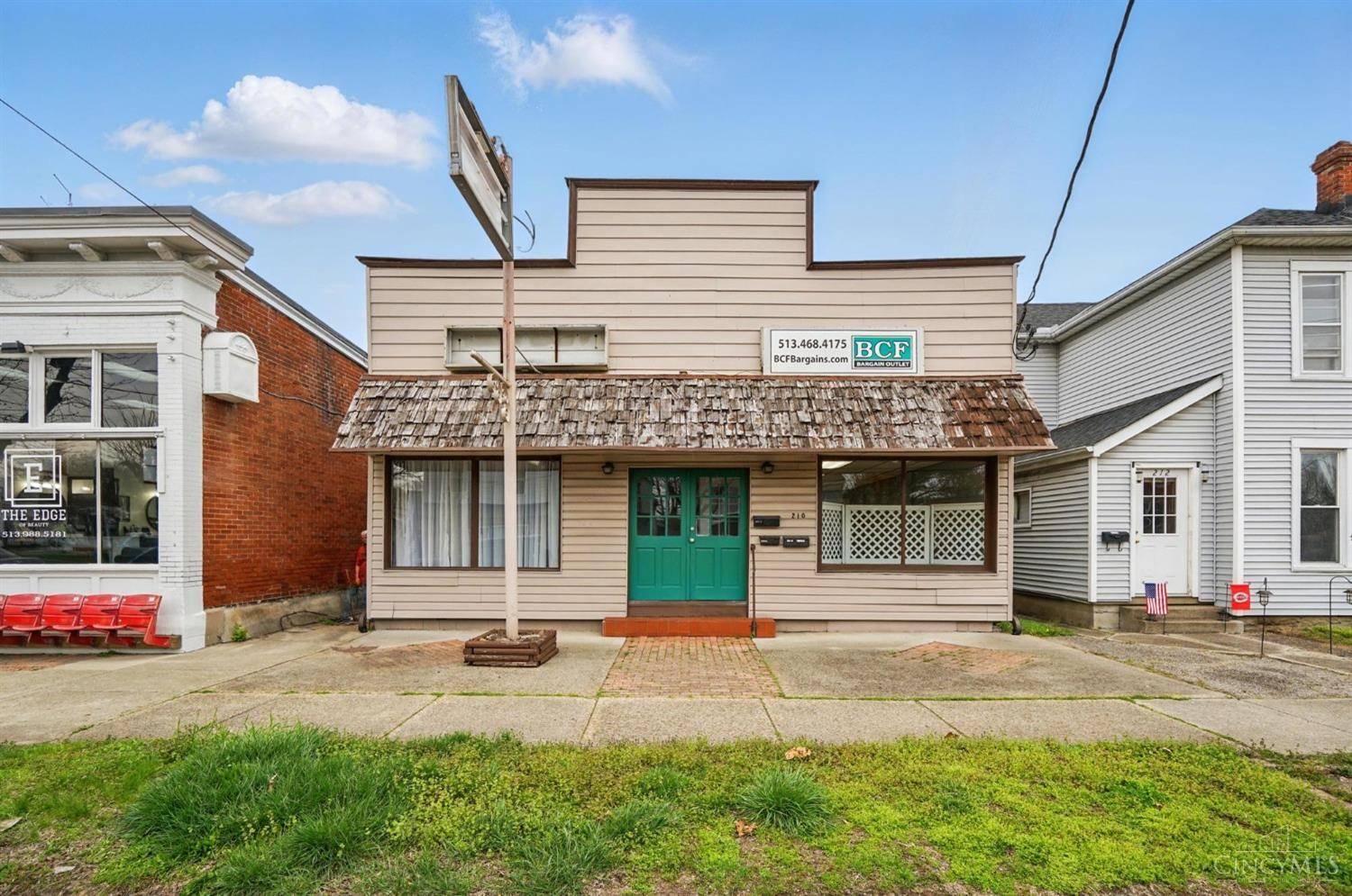Trenton, OH 45067,210 E State St