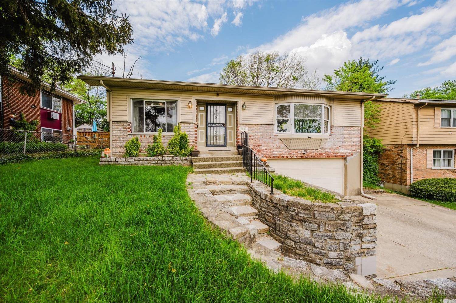 Cincinnati, OH 45237,7871 Glenorchard Dr