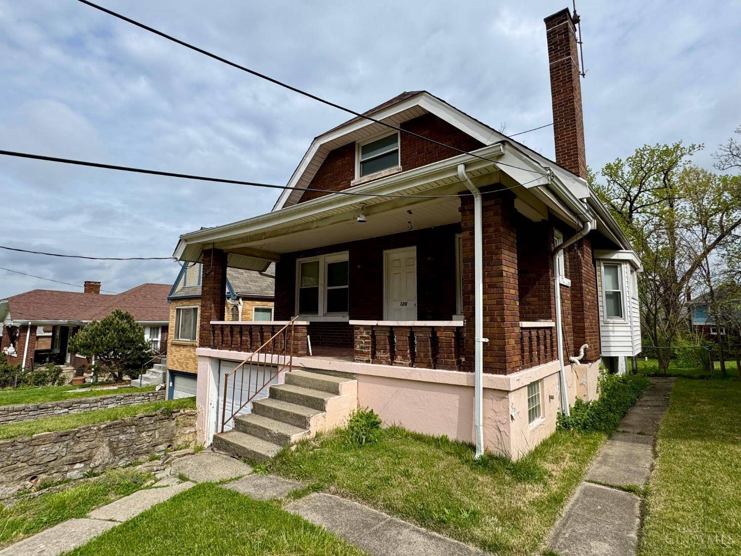 Cincinnati, OH 45220,120 E Shields St