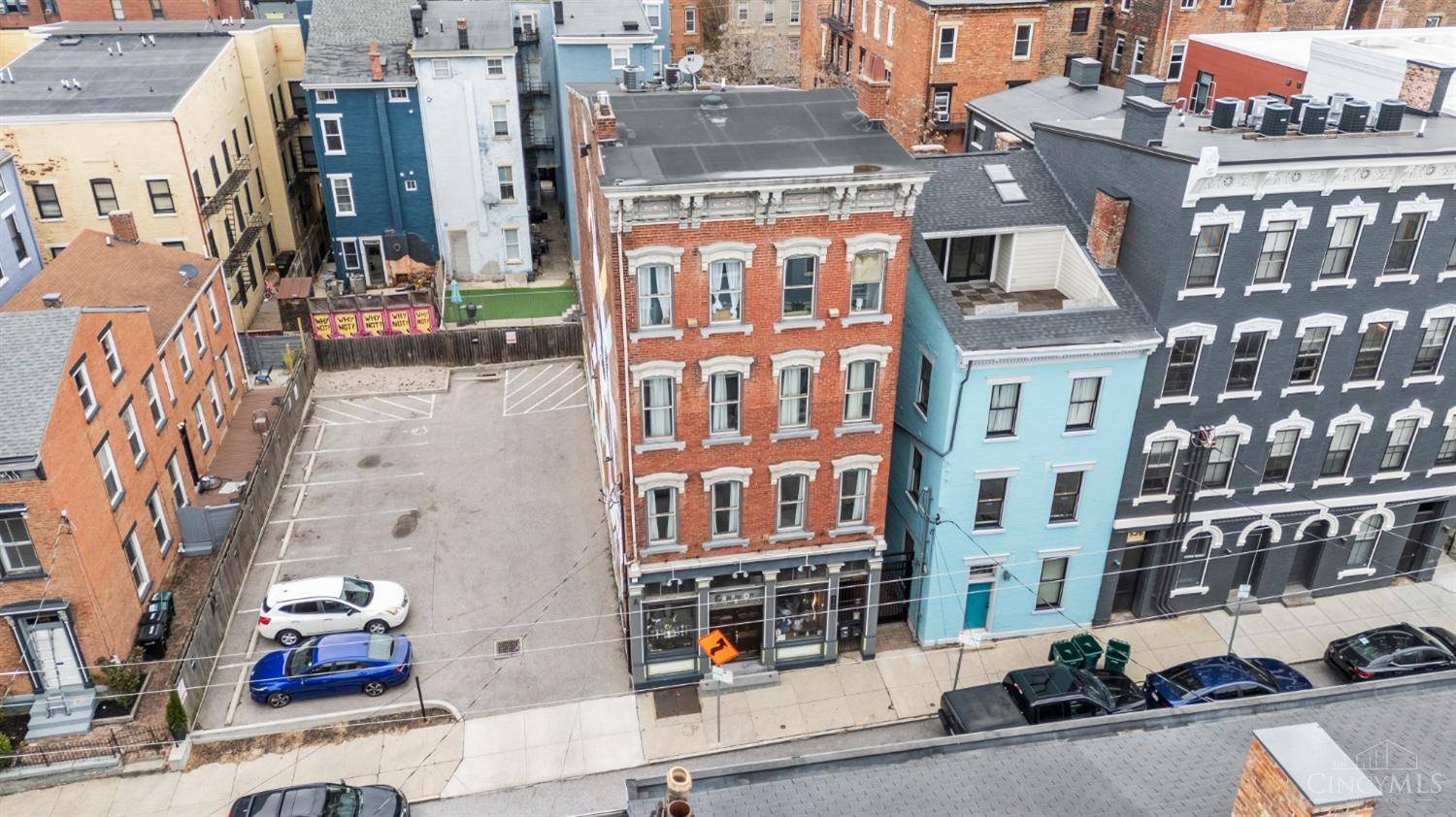 Cincinnati, OH 45202,522 E Twelfth St