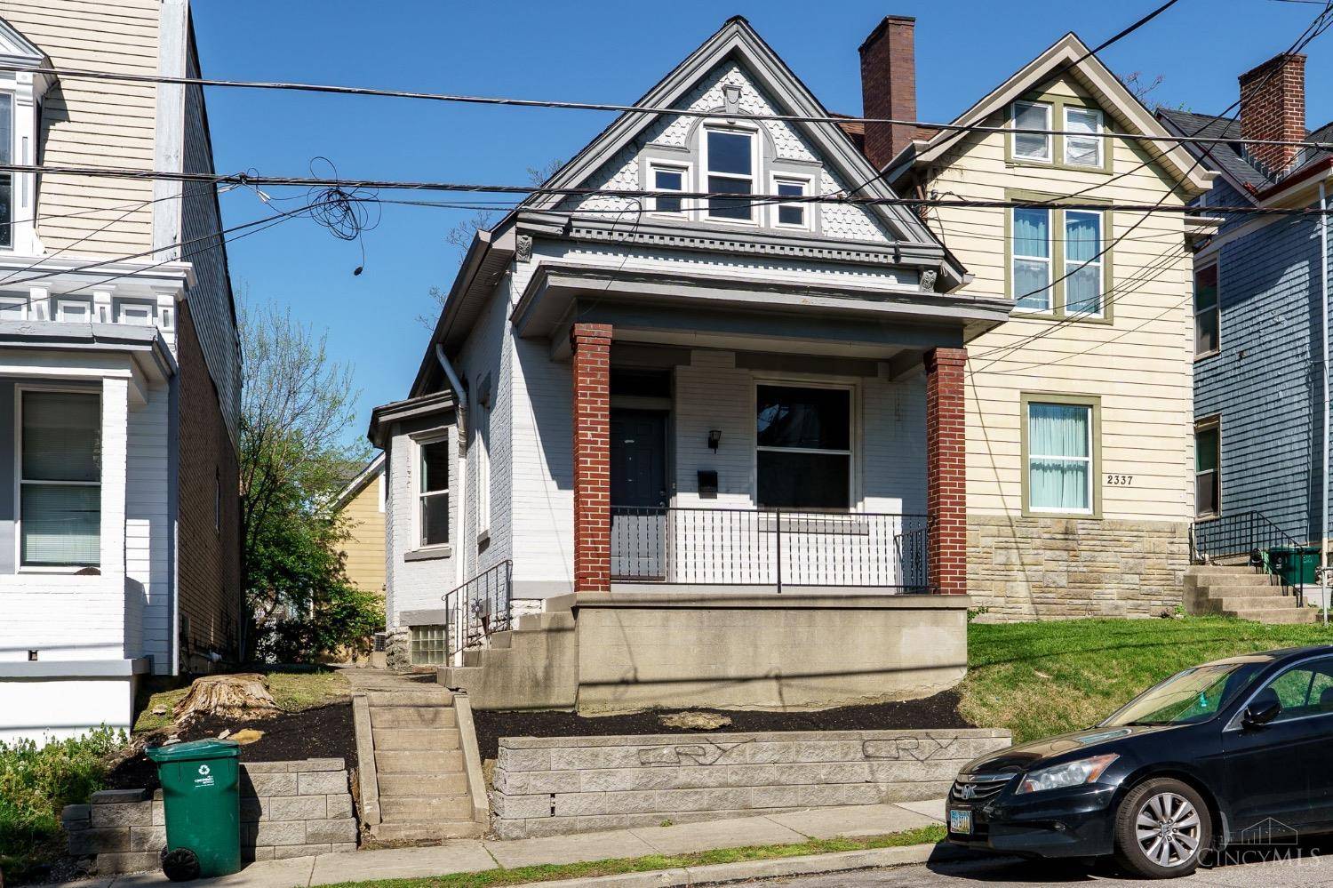 Cincinnati, OH 45219,2335 Stratford Ave