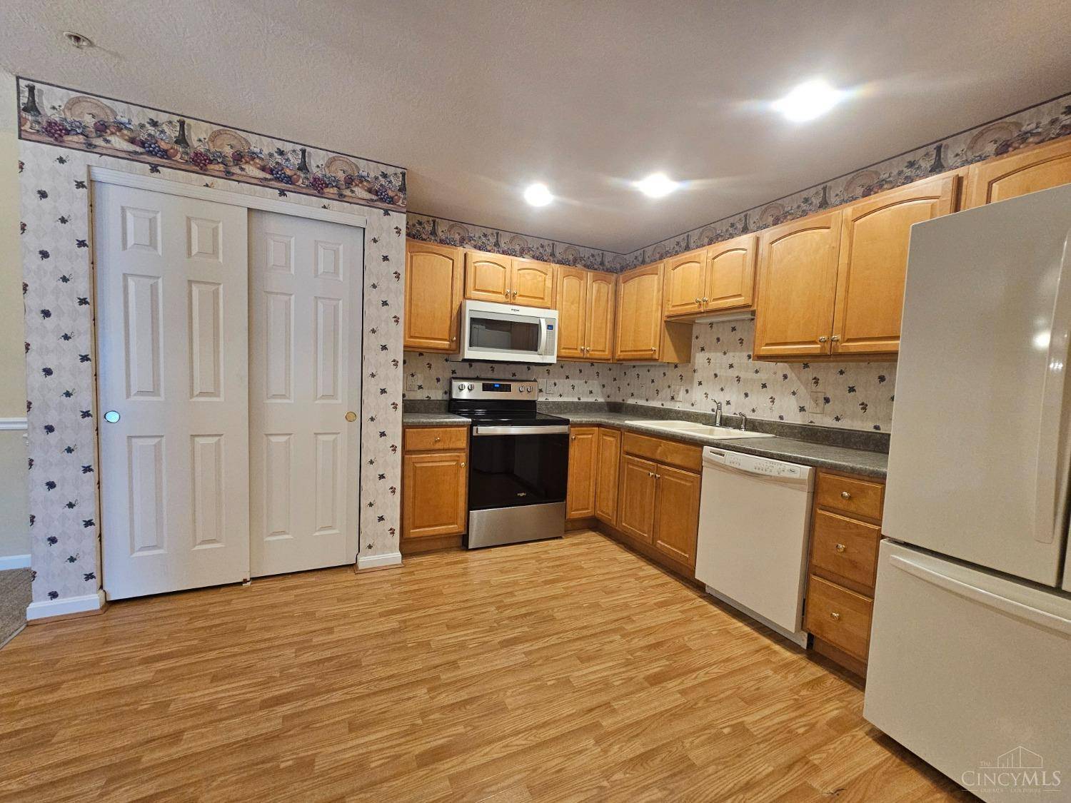 Green Twp, OH 45248,6999 Summit Lake Dr #8
