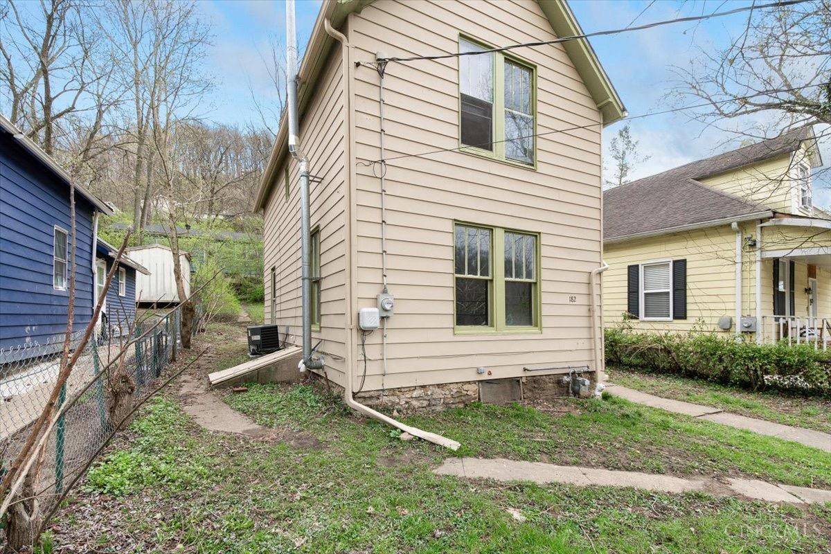 Addyston, OH 45001,182 First St
