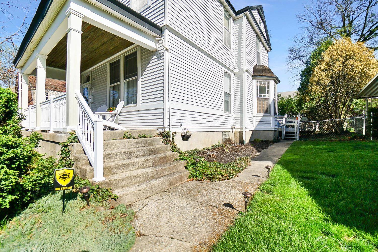 Cincinnati, OH 45211,3156 Daytona Ave