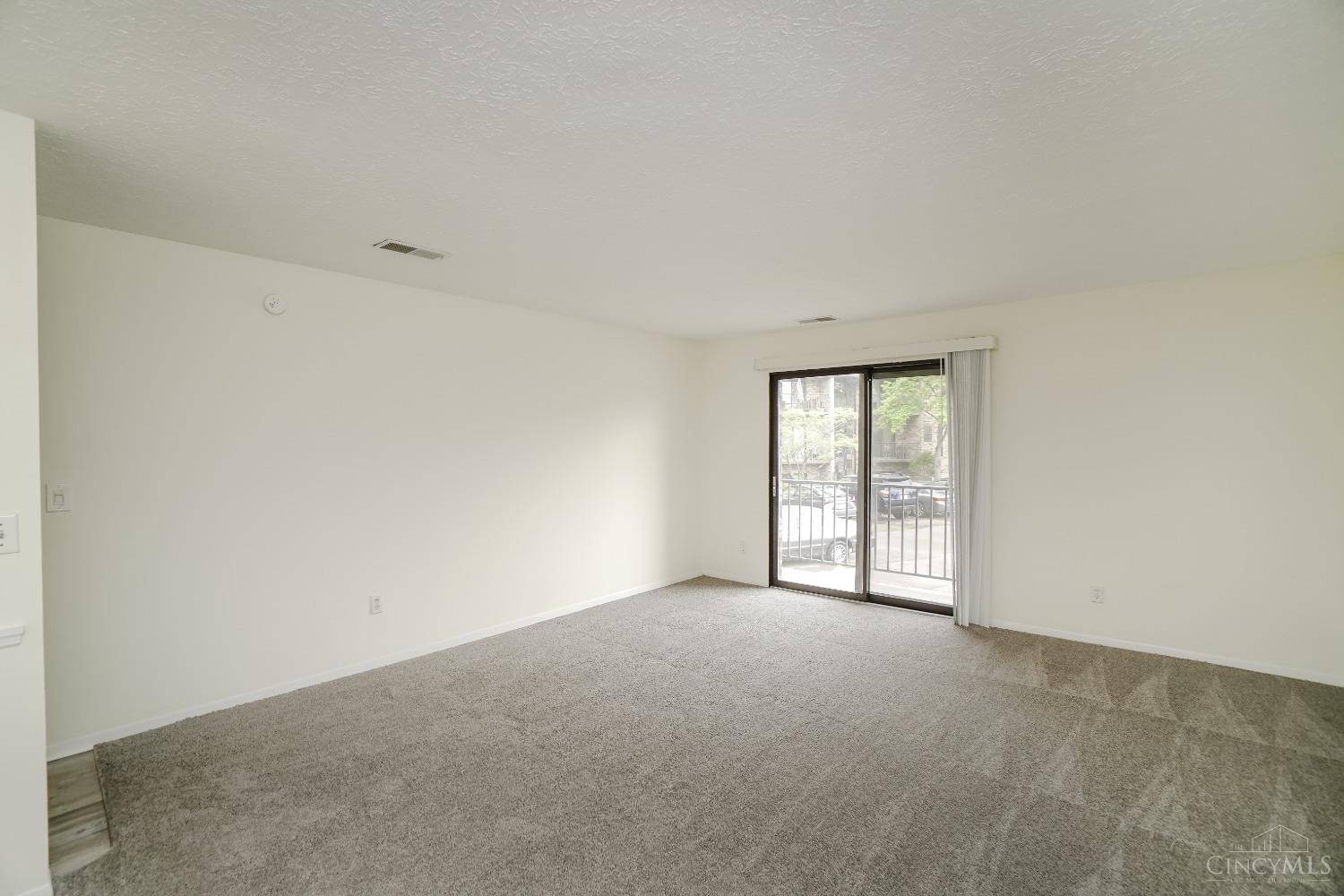 Colerain Twp, OH 45247,7213 Creekview Dr #5