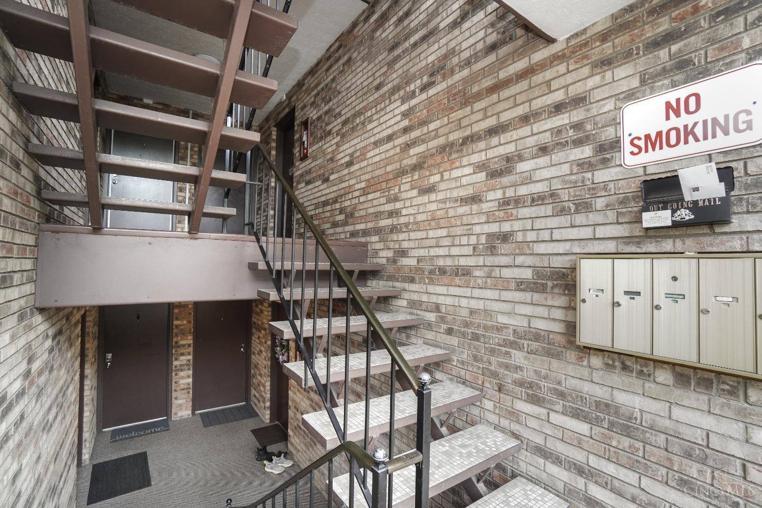 Colerain Twp, OH 45247,7213 Creekview Dr #5