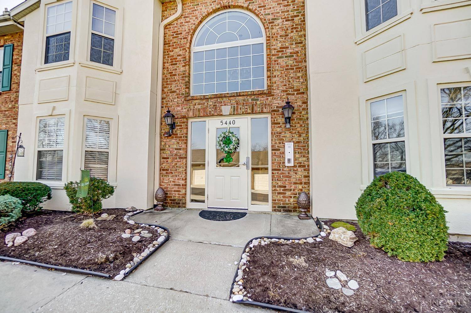 Green Twp, OH 45247,5440 Asbury Lake Dr #9