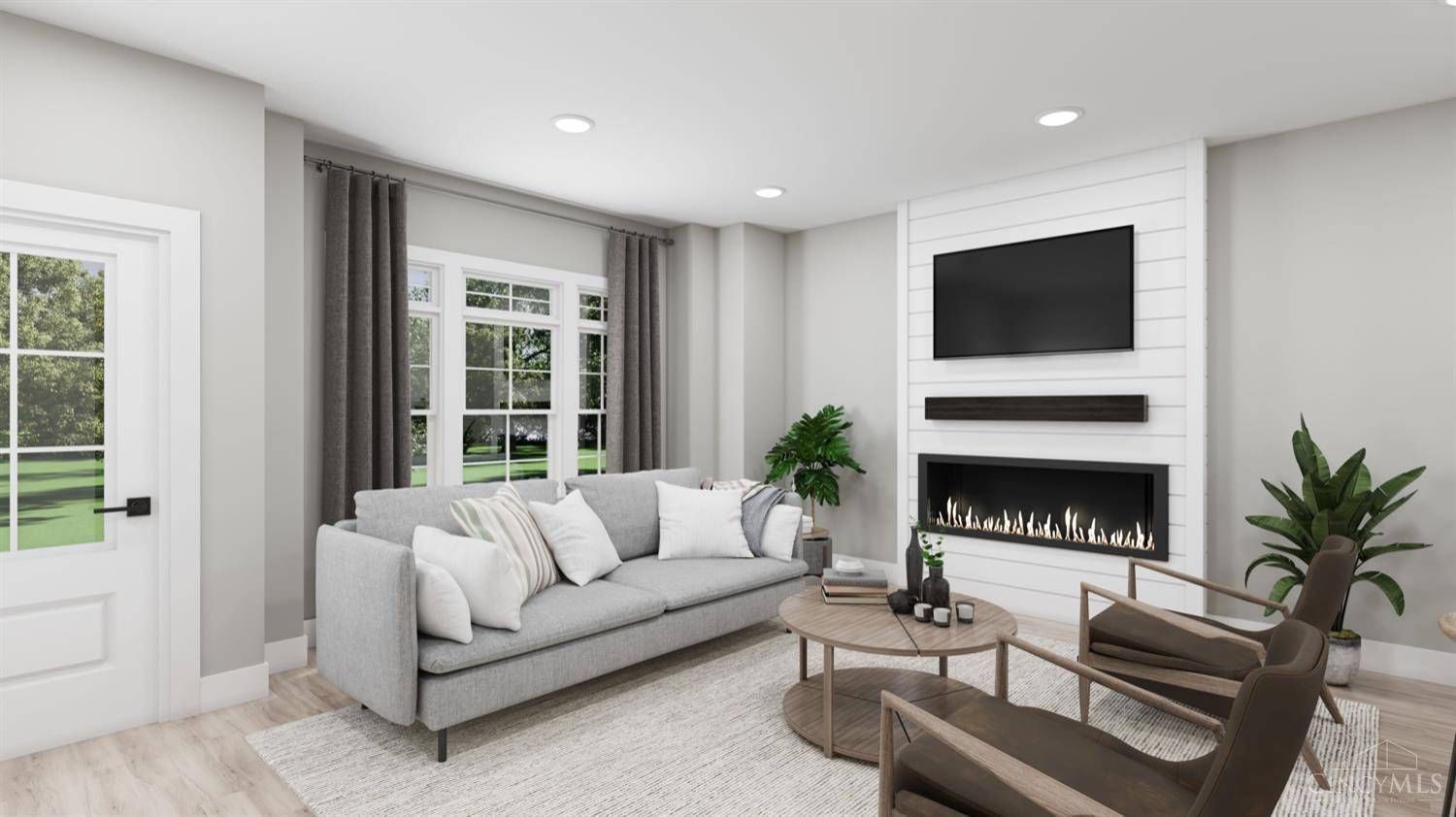 Cincinnati, OH 45227,5001 Anderson Pl #8