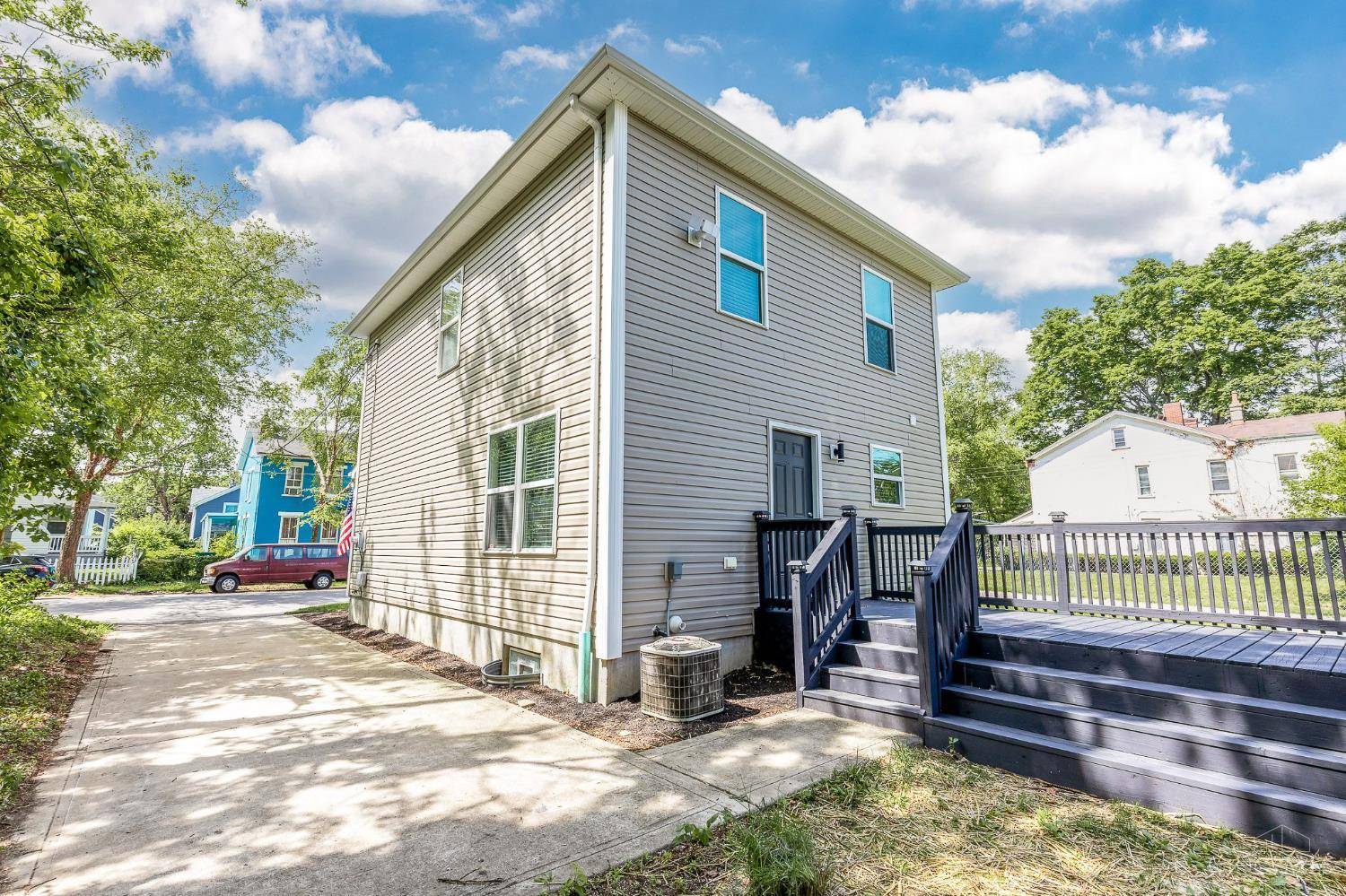 Cincinnati, OH 45237,1402 Regent Ave