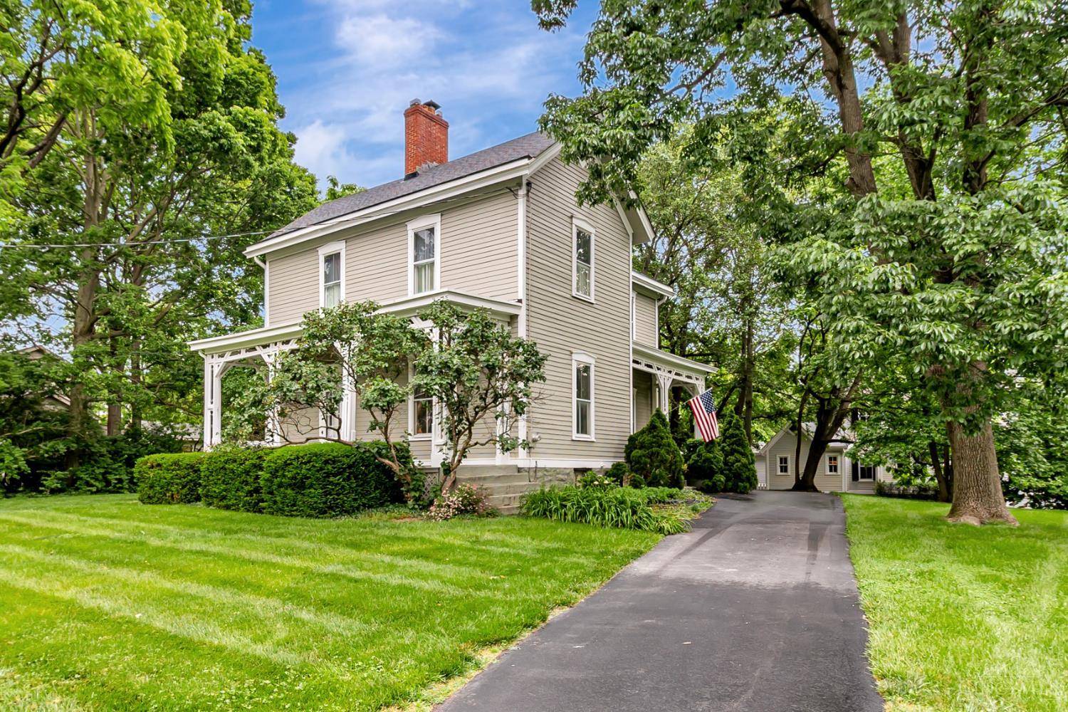 Glendale, OH 45246,410 E Sharon Rd