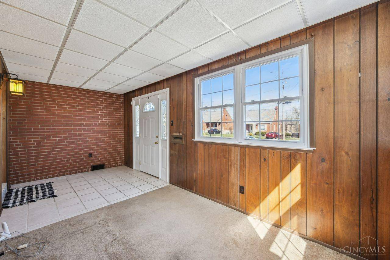 Green Twp, OH 45248,5573 Surrey Ave