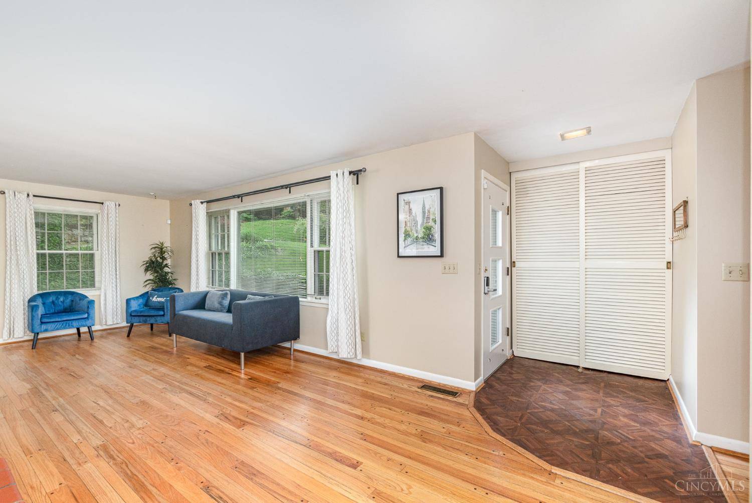 Cincinnati, OH 45220,1034 Clifton Hills Ave