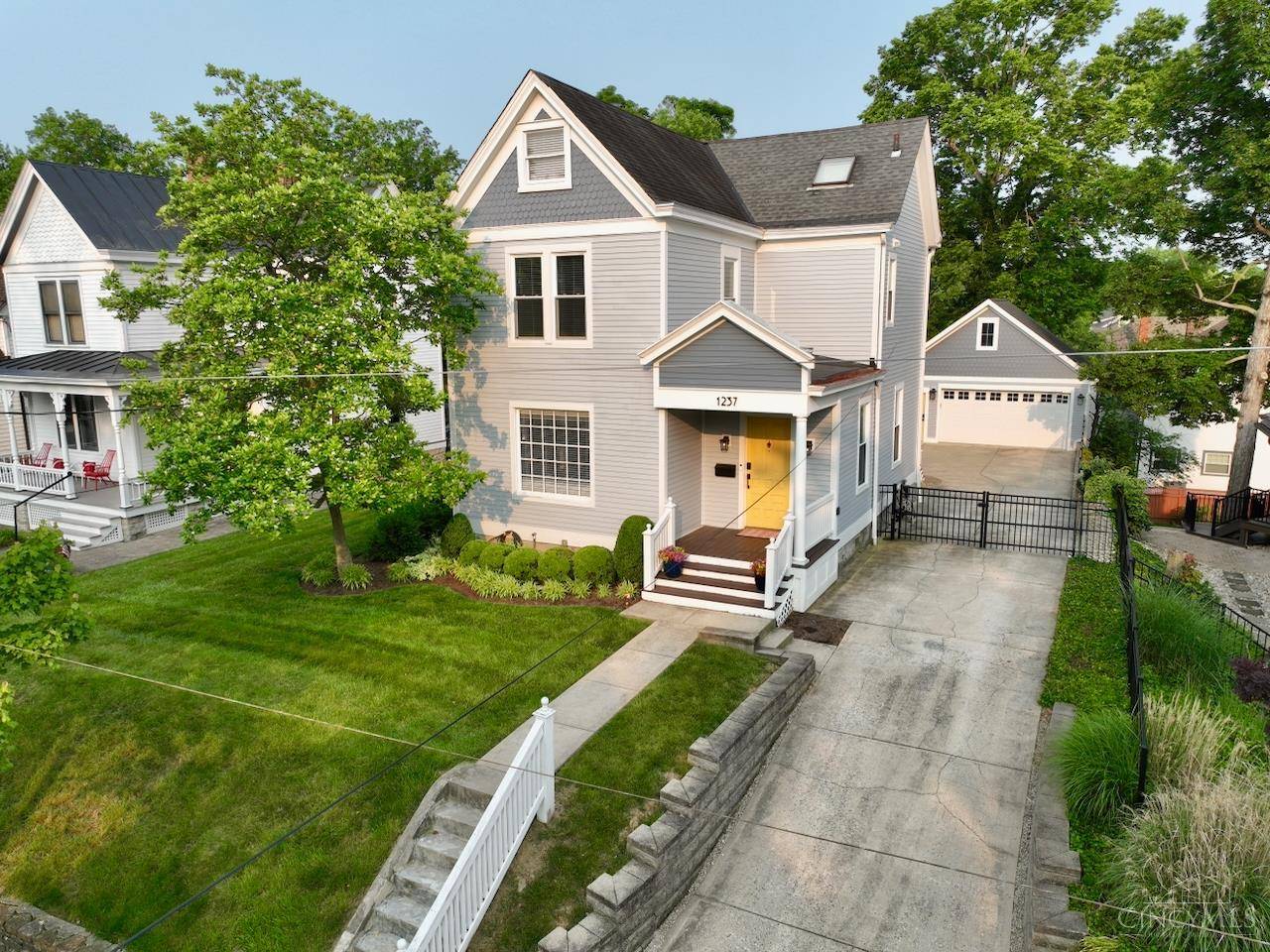 Cincinnati, OH 45208,1237 Halpin Ave