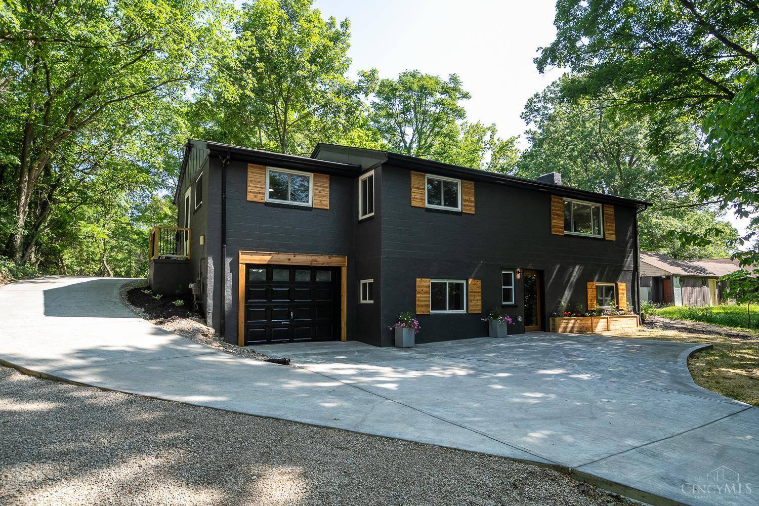 Cincinnati, OH 45230,6452 Corbly Rd