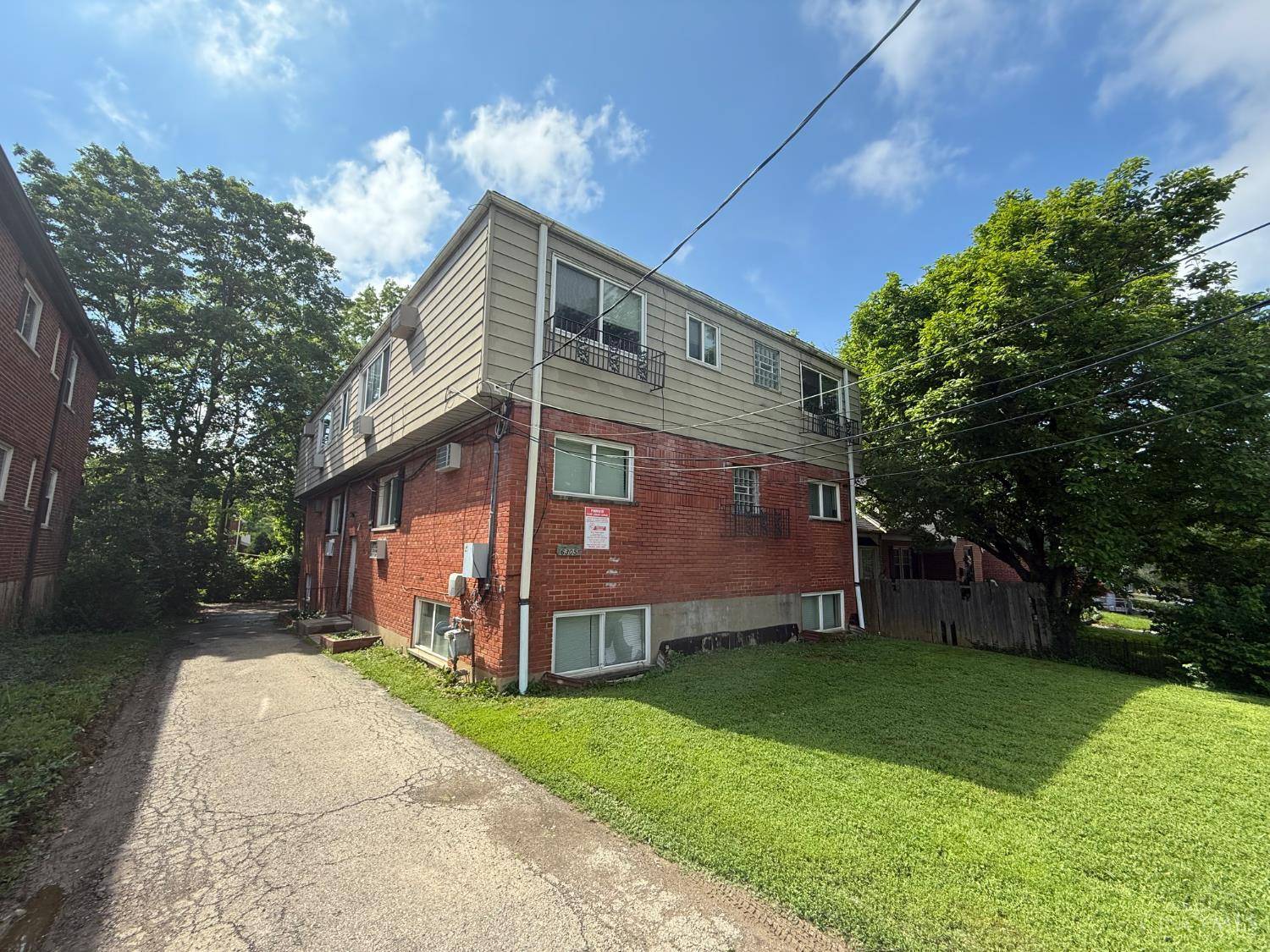Golf Manor, OH 45237,6305 Englewood Ave