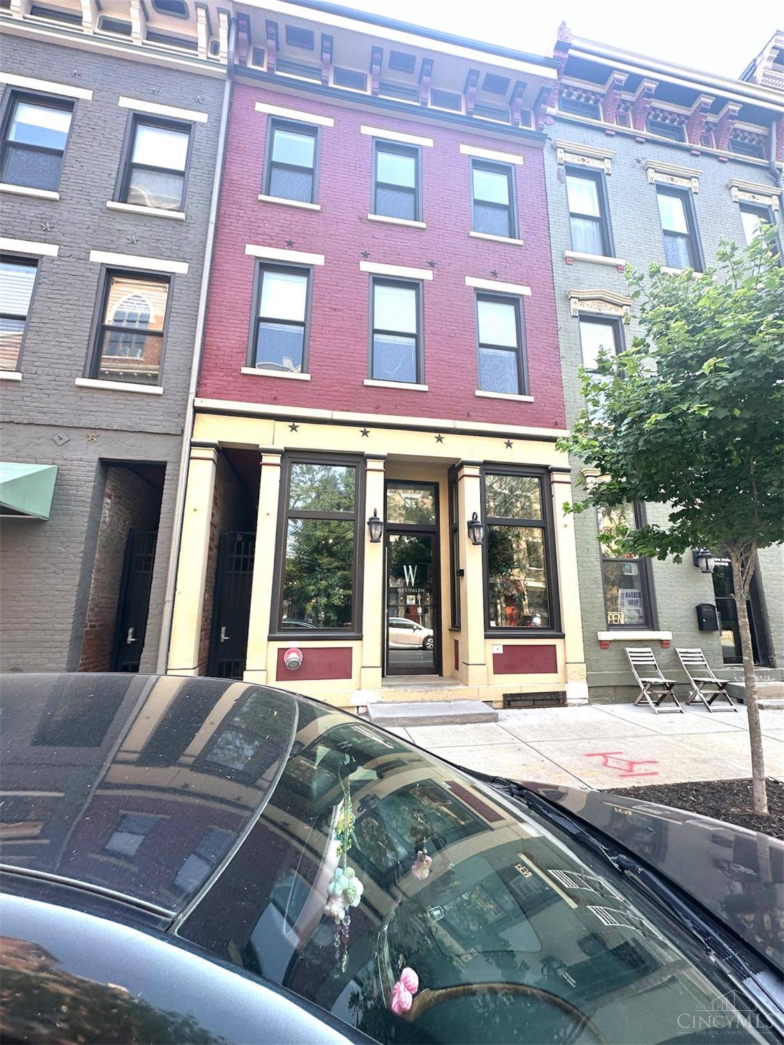 Cincinnati, OH 45202,1432 Race St