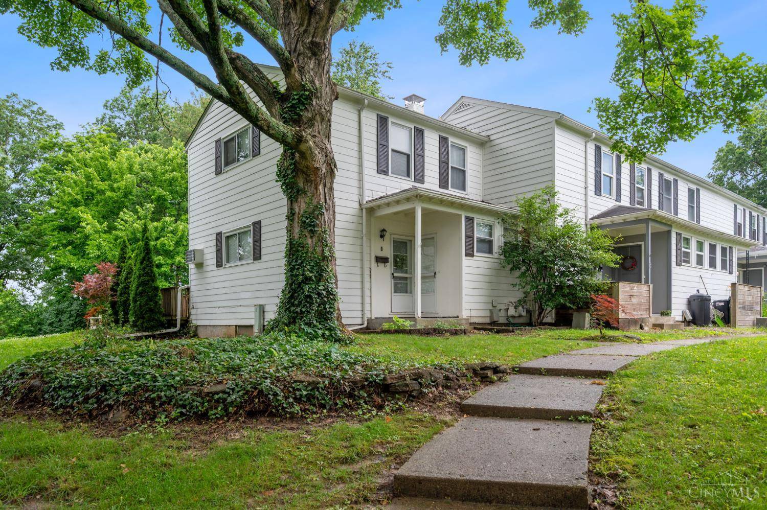Greenhills, OH 45218,1 Dewitt St