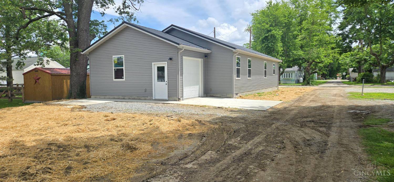 Blanchester, OH 45107,505 E Main