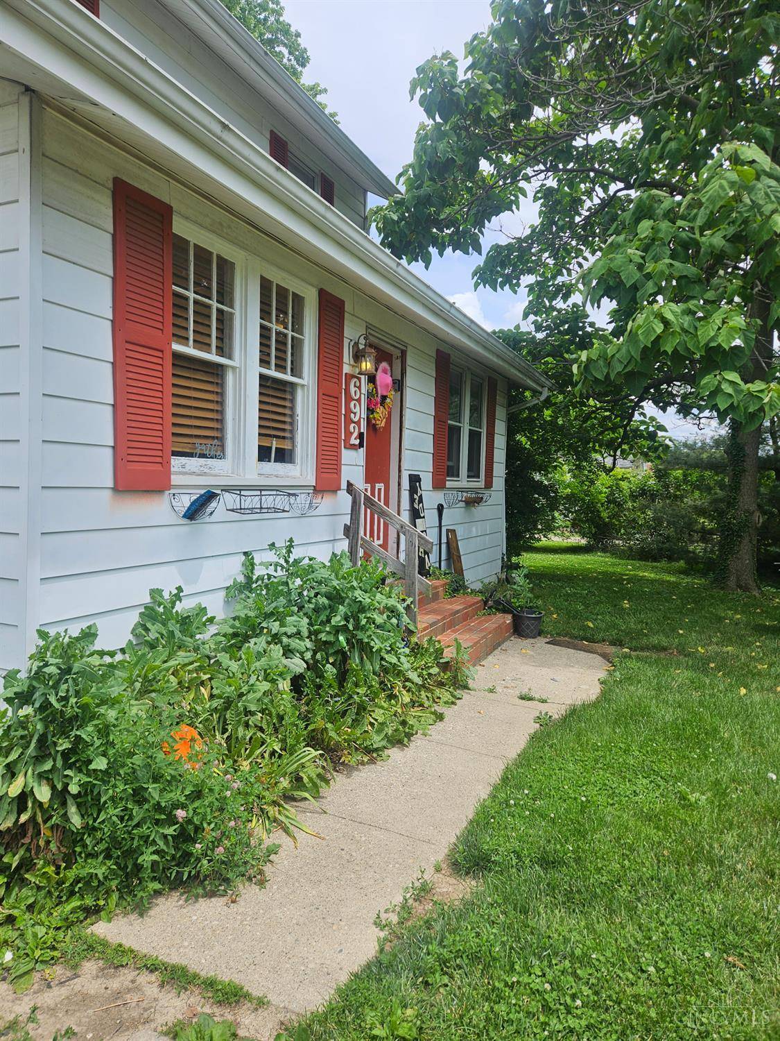 Springdale, OH 45246,692 W Kemper Rd